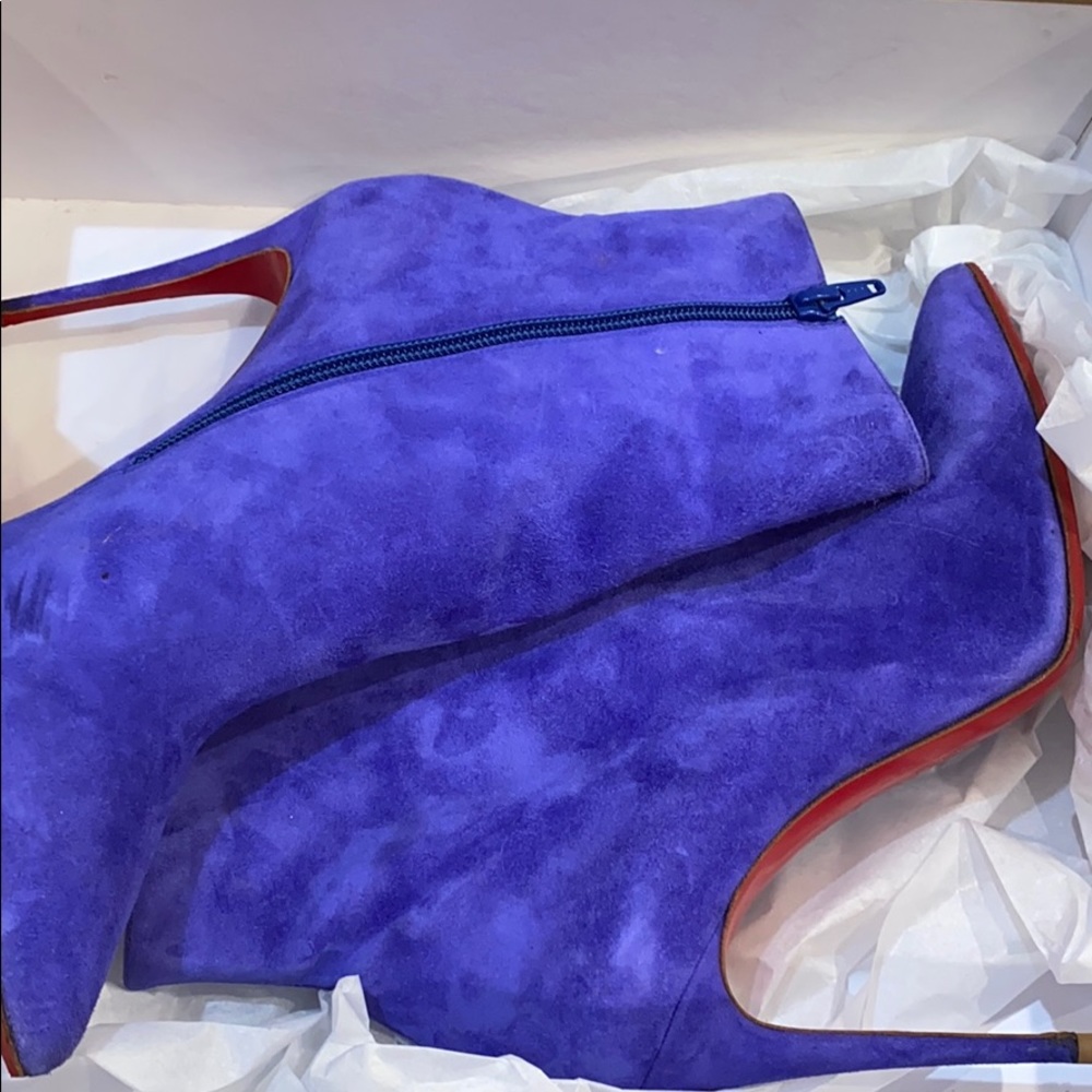 100% Authentic Christian Louboutin So Kate Booty